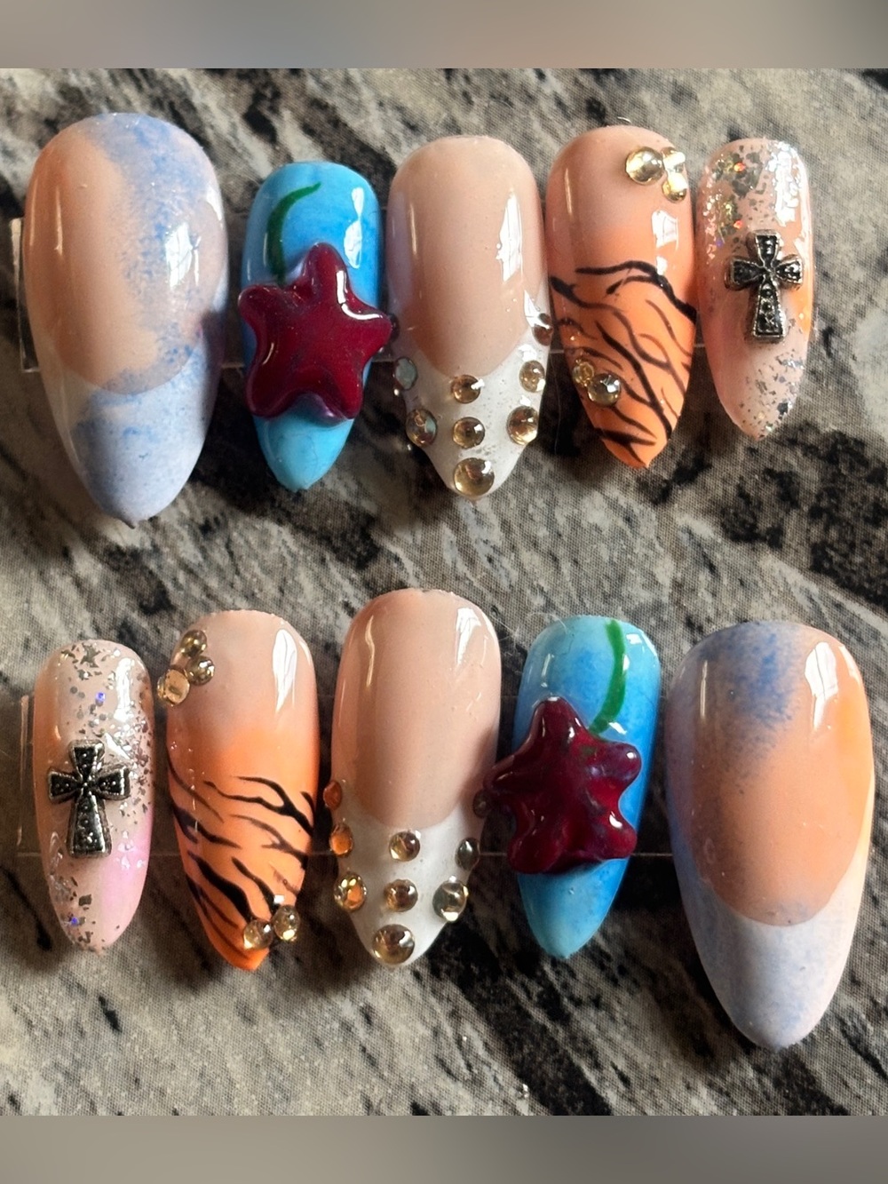 Hand-Painted Nail Set with Starfish Accent - Peach & Blue